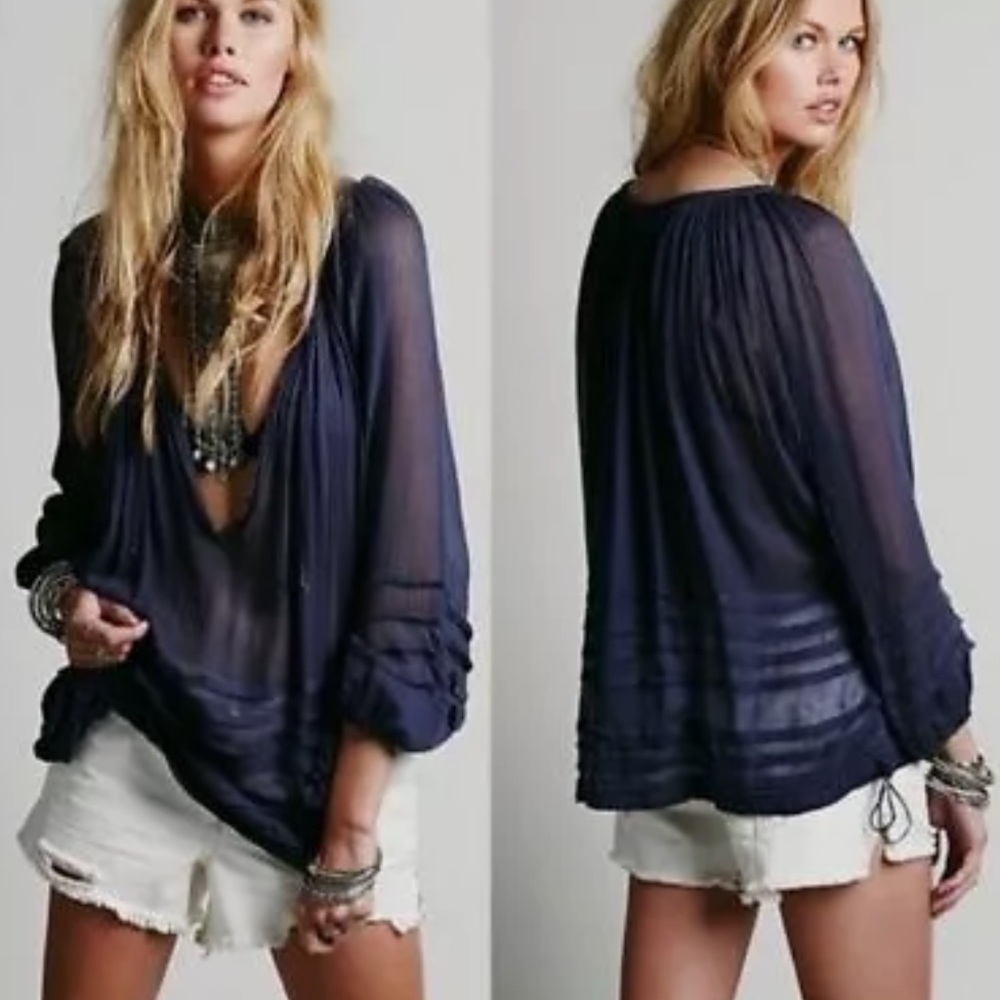 264 Free People Oversized Blue Boho Peasant Top